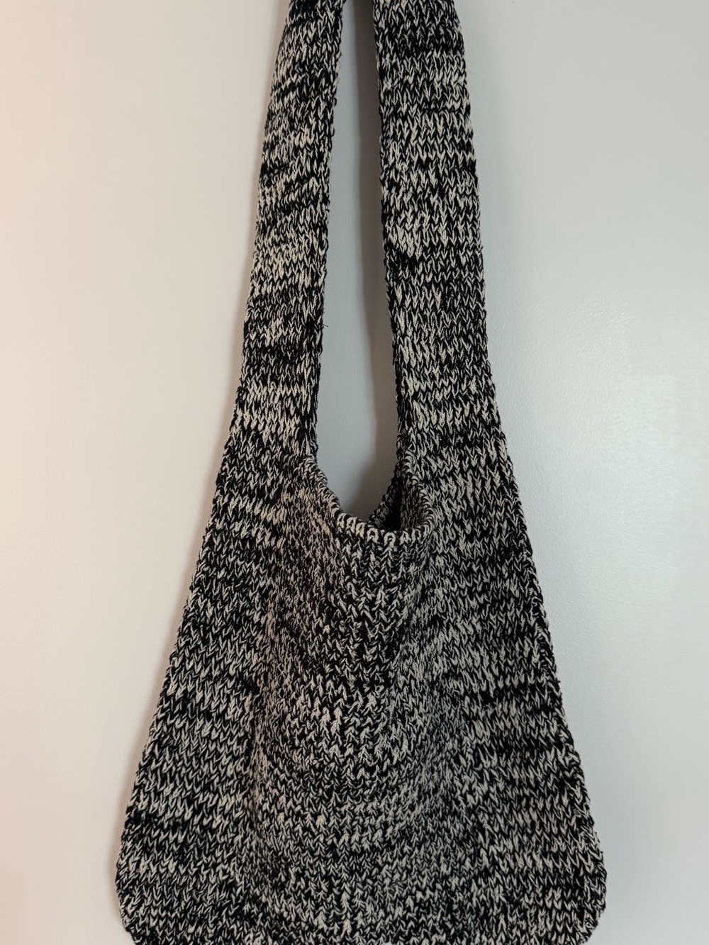 🖤 rag & bone Marled Black & White Knit Shoulder Bag